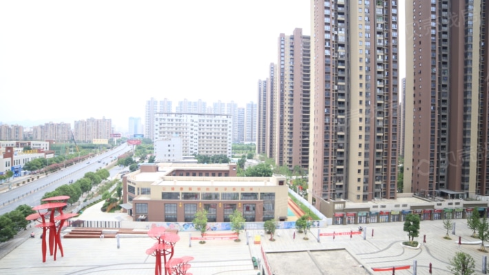 联泰万泰城一期毛坯新房三室两厅两卫阳光好