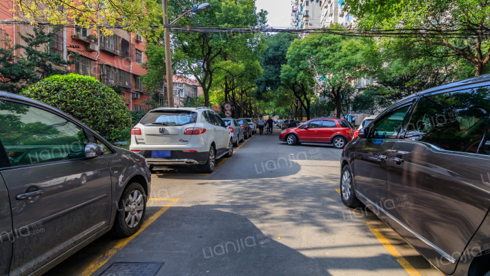 梅陇四村房源|户型图|小区车位|交通地址详情分析!