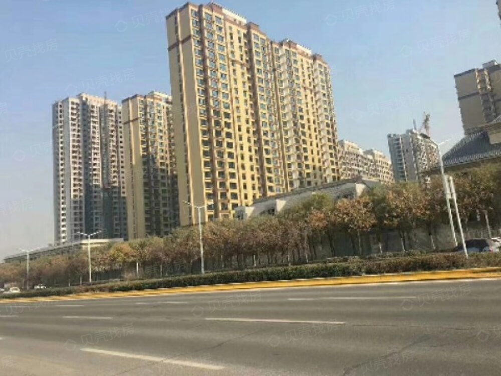 龙发龙泊湾实景图