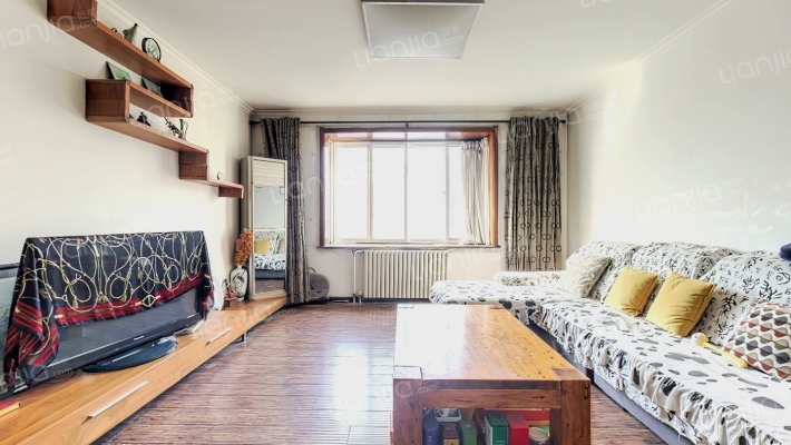 东方广场二手房实景图