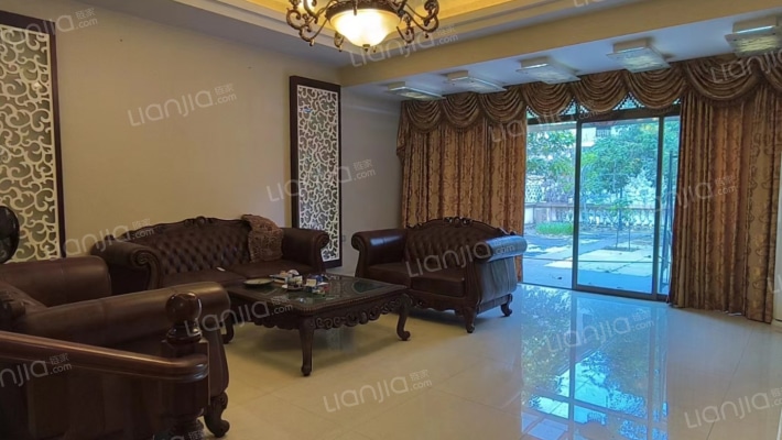 溪谷二手房实景图