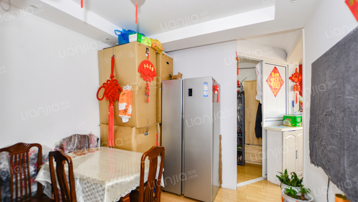 东港公寓二手房实景图