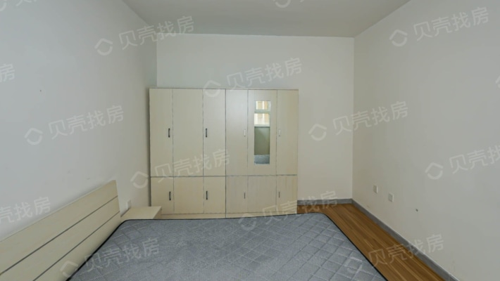 北京北路电梯房 房东诚心出售 买房 包含车位-卧室B