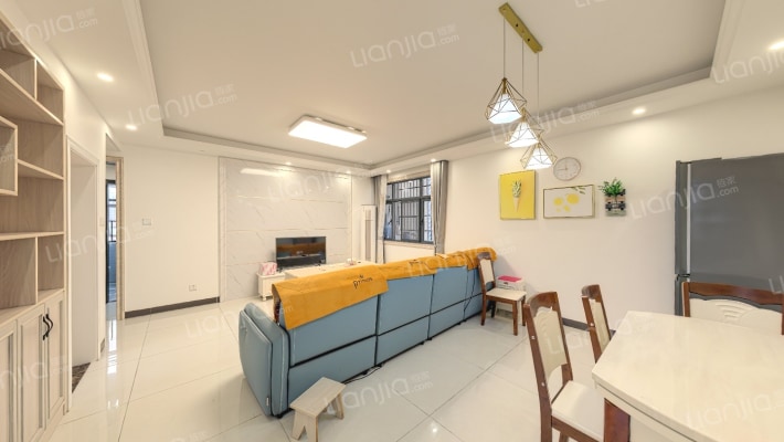 钱隆首府二手房实景图