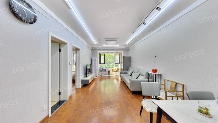 保利花园罗兰园二手房实景图