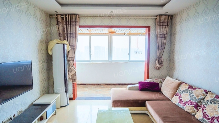 在水一方一期B区二手房实景图