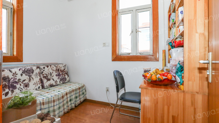 石化三村二手房实景图