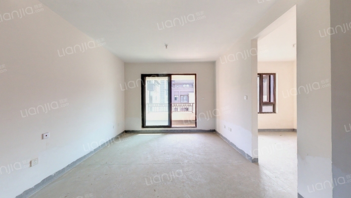 建发玖里湾4期二手房实景图