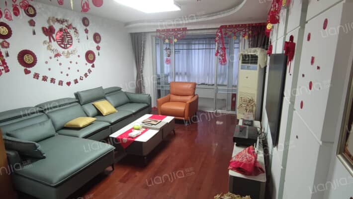 钟楼新村二手房实景图