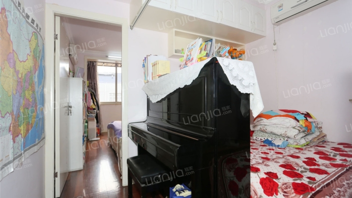 双阳路490弄二手房实景图