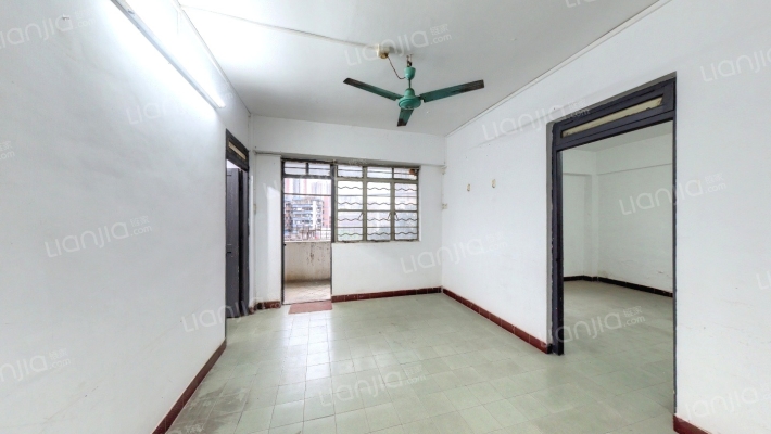 流花路二手房实景图