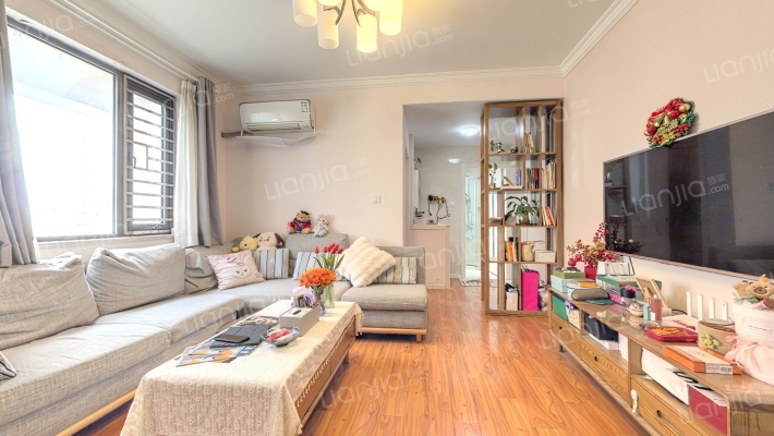 上隽嘉苑二手房实景图