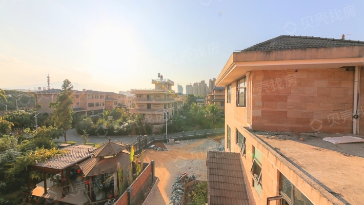 庆江苑 占地1.5亩 70年产权 证件齐全 可贷款-窗外景观