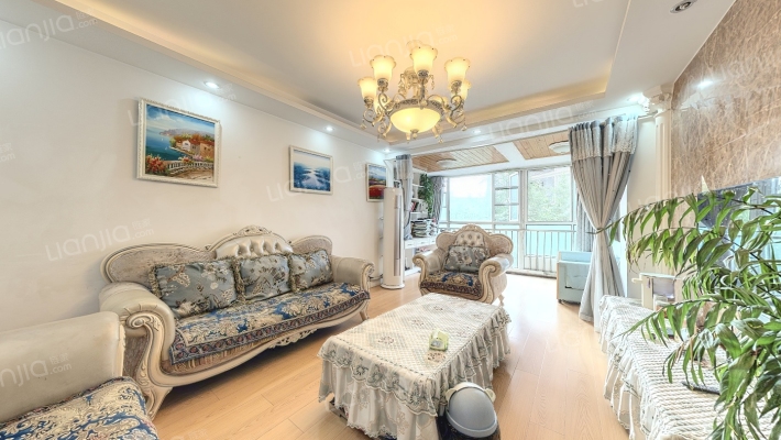 布鲁汀二手房实景图