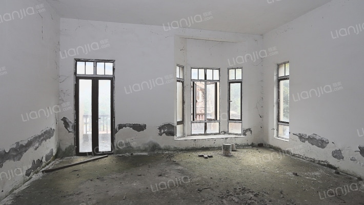 鲁商云山原筑二手房实景图