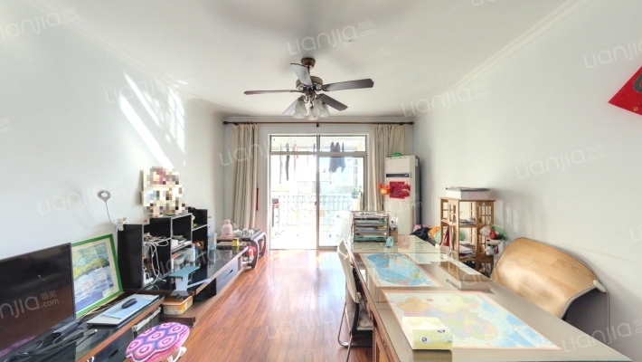 源枫景苑二手房实景图