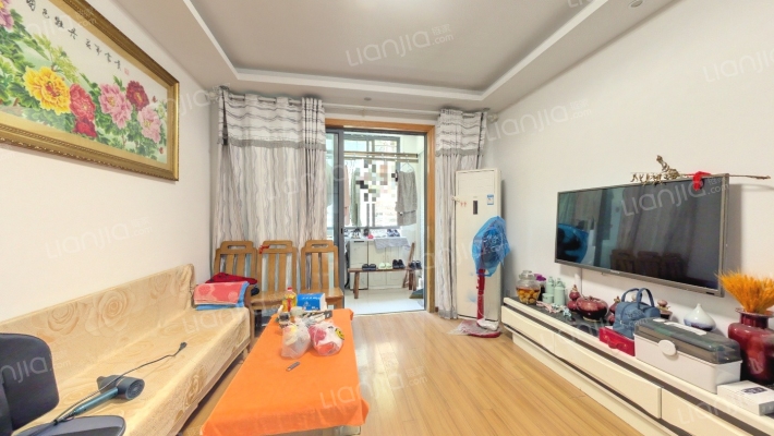 临港海滨国际花园二手房实景图