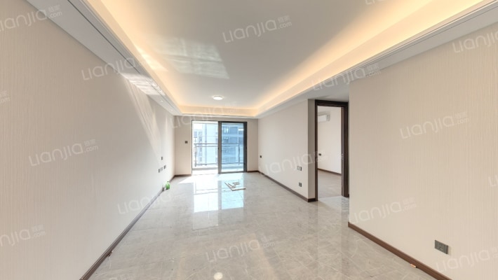 卓越洋湖晴翠二手房实景图