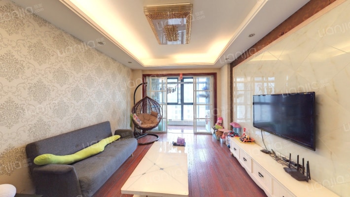 春江崋庭二手房实景图