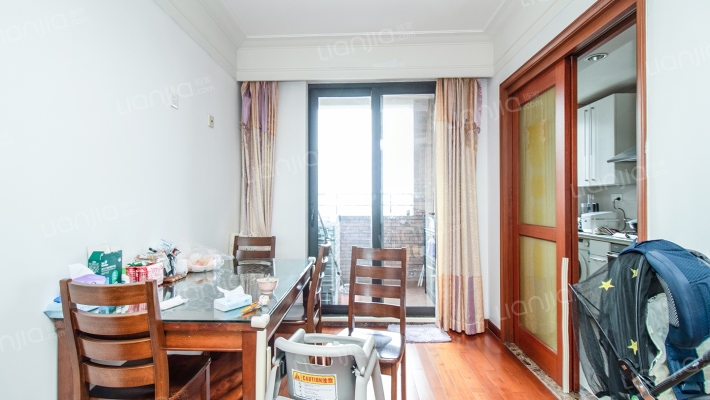 金桥瑞仕花园二手房实景图