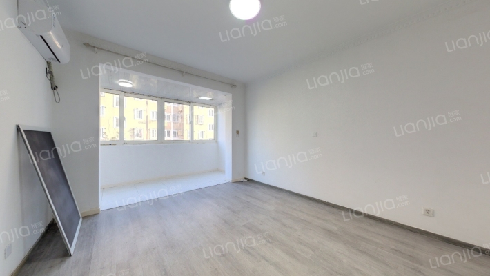 汇宝公寓二手房实景图