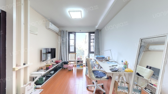 东郊小镇第二街区二手房实景图