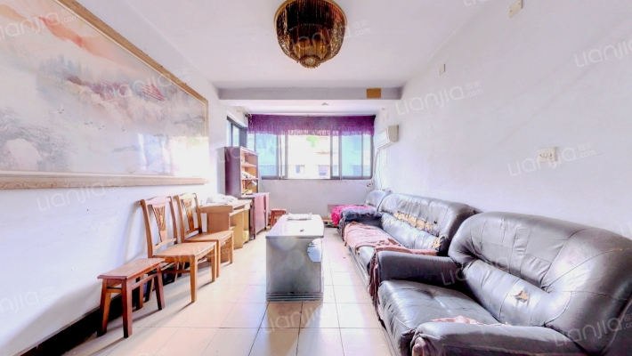 六菱小区二手房实景图