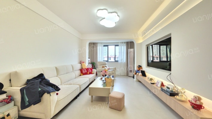 海鹏公寓二手房实景图