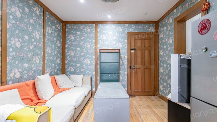 华师大一村二手房实景图