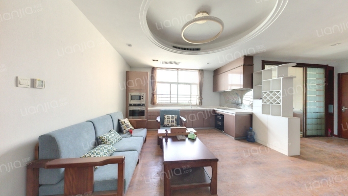 美丽的院子二手房实景图