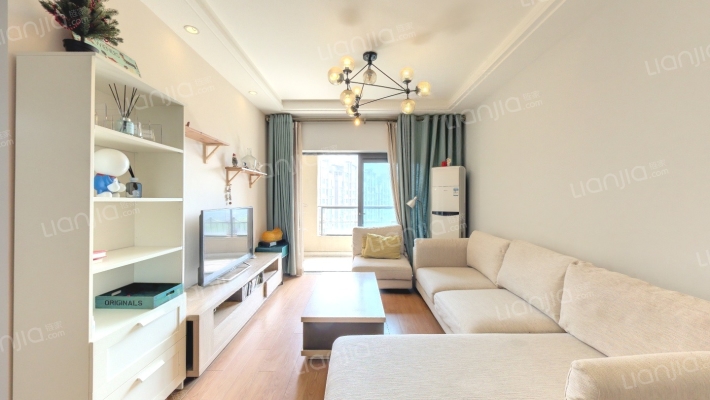 万科悦峰三期二手房实景图