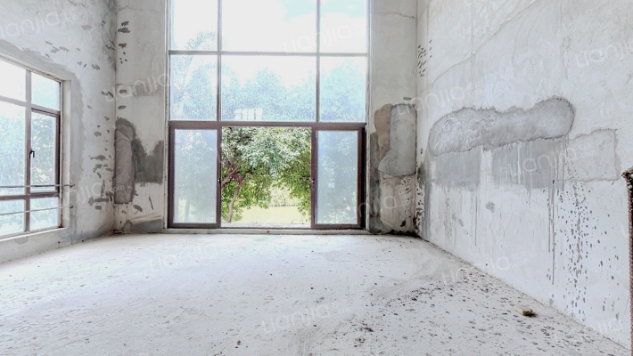 茵悦湖畔二手房实景图