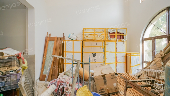 圣地雅歌海墅二手房实景图