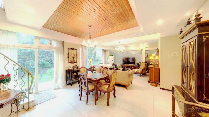 南方上格林蓝天苑二手房实景图