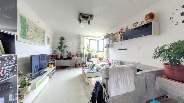 恒盛波尔多小镇北区二手房实景图