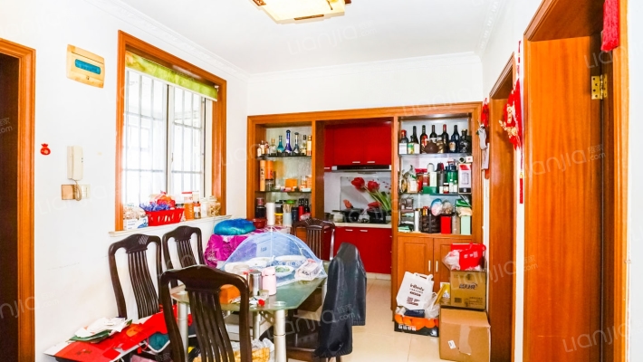 杨泰一村二手房实景图