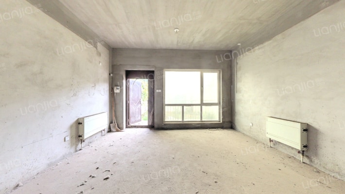 新景家园二手房实景图