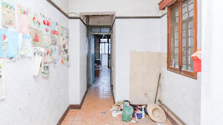 联建东小区二手房实景图