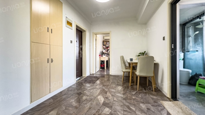 华松西区（仙霞西路700弄）二手房实景图