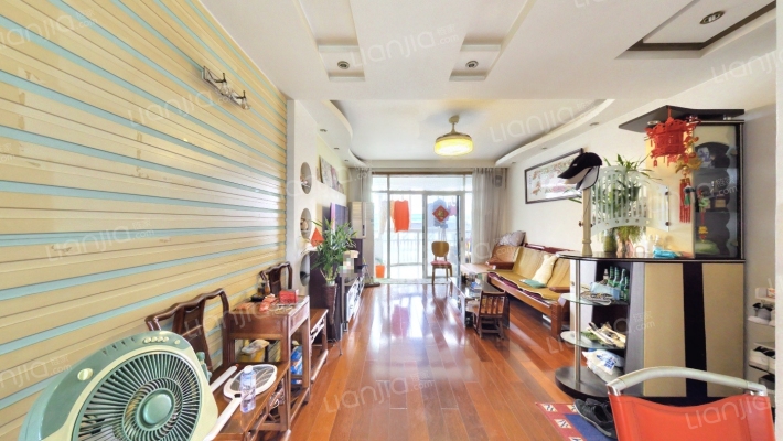 兴东名苑二手房实景图