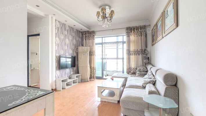 名流人和天地四期二手房实景图