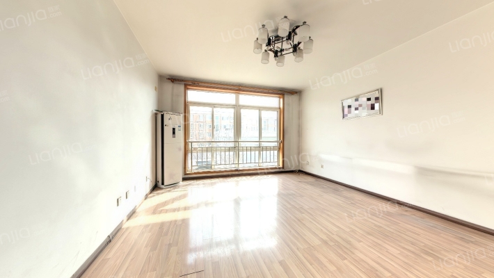 馨港庄园三区二手房实景图