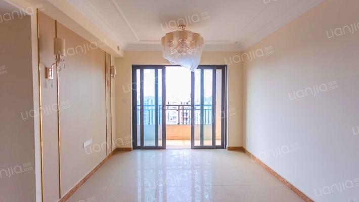 恒大湖山半岛A3区二手房实景图