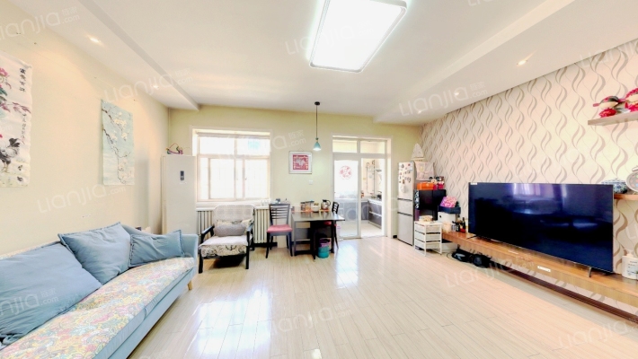 西铝小区二手房实景图