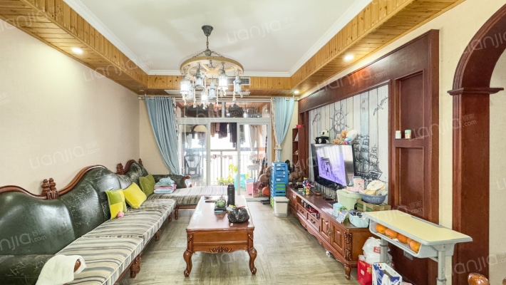 银翔盛世华庭二手房实景图