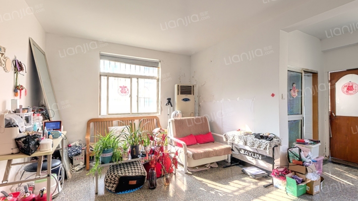 绣衣东村二手房实景图