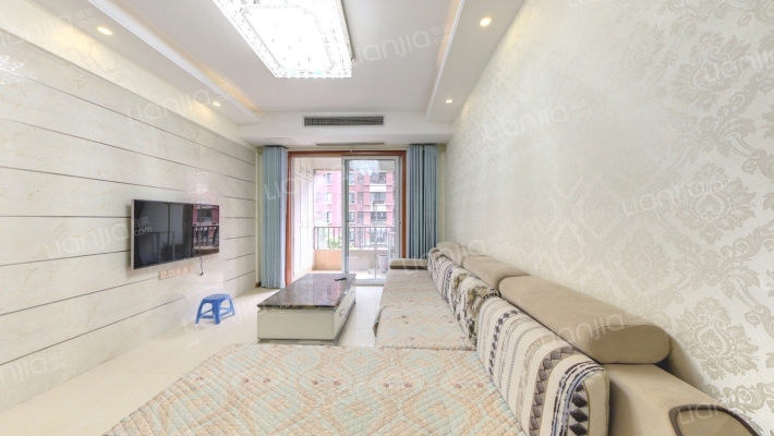 沿海赛洛城红堡二手房实景图