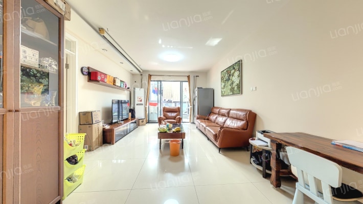 恒立听海花园二手房实景图