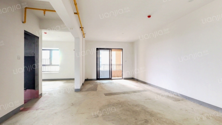 翡翠城1期二手房实景图