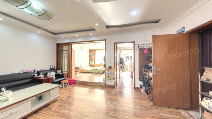 唐岛湾F小区二手房实景图